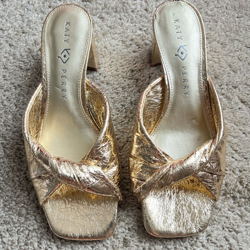 Katy Perry. New without tags. Gold Women's Shoes. Size 8.5